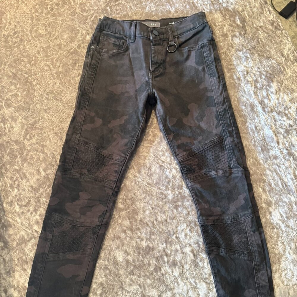DL Camo Jeans